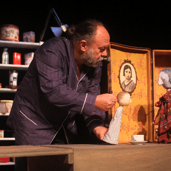 EL COL·LECCIONISTA DE PORS, L'Estenedor Teatre