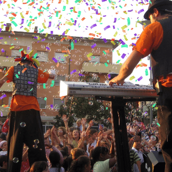 FESTES DEL CARRER- ESPECTACLE FAMILIAR  AMB MARC ORIOL