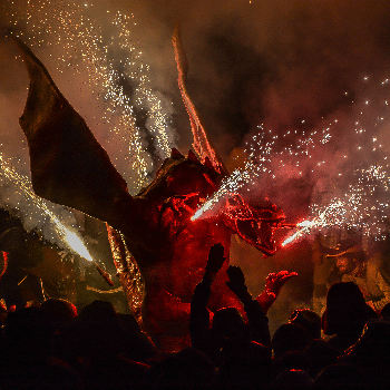FESTA MAJOR CAPELLADES - TROBADA DE DIABLES I BESTIES DE FOC