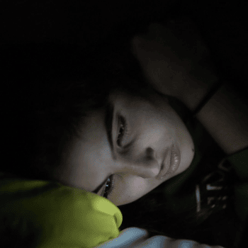 Taula Rodona joves migrats sols + Projecció de Dies que no oblidarem / Fàtima . Teatre Cinema Comtal de Ripoll (