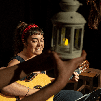 CARRER CULTURA JOVE - DONA FOC (Cia. Les Fugitives)