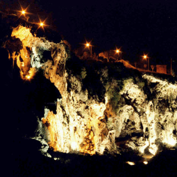 PASSEJADA PER LA CINGLERA IL·LUMINADA