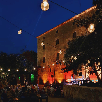 BLUES AND ROOTS Silvia Marsó & Del Toro Blues Band - Cicle de concerts i copes al Castell Nou de Llinars  - 4C23