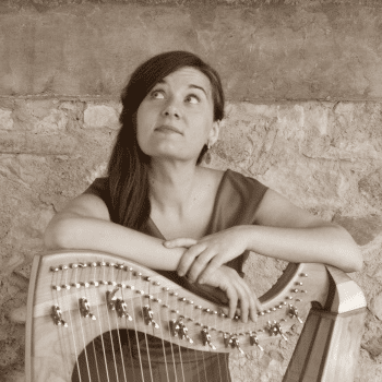 SIMBIOSI - I CICLE D'ARTS EN VIU: Anna Amigó / La Dona i la Terra