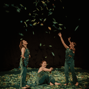 Sotabosc de la Cia. Inspira Teatre