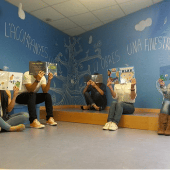 Racó de Contes - " Un tastet de contes a la tarima de la sala infantil”.