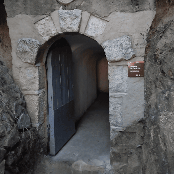 Rutes de l'exili (4): Dissabte   7 de juny  La cultura a l’exili: el Centre d’Interpretació de l’Exili Cultural Català, espais de memòria de l’exili del poble d’Agullana  i el búnquer de Can Palau