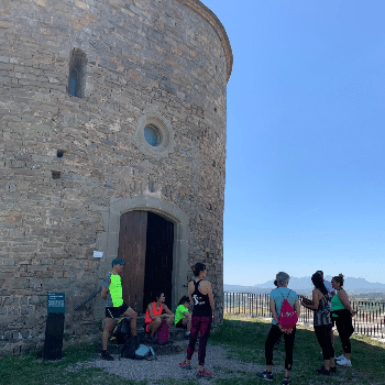 Ioga i visita al Castell de Sallent