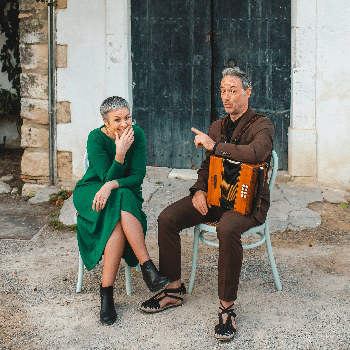PASSAR-LA BÉ! Recital de cançó vital · Anna Roig i Carles Belda