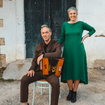 PASSAR-LA BÉ! Recital de cançó vital · Anna Roig i Carles Belda