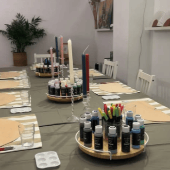 Cicle "Moments per tu": Taller "Pinta el teu ventall"