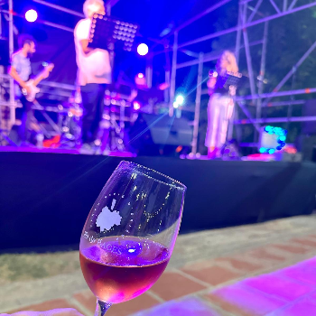 Decanta't pel vi a Cornet