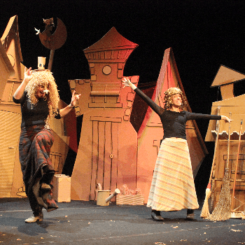 EL CARRERÓ DE LES BRUIXES - Cia. Poca Cosa Teatre