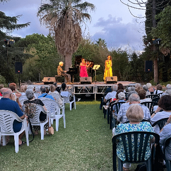Activitats als jardins de Villa Soledad