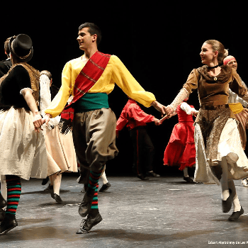 Sambaia: Taller de danses del món