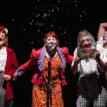POLTRONA TROUPE a HOSTALRIC
