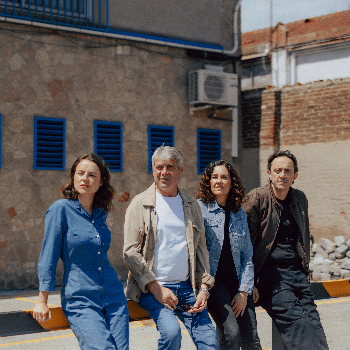 AI, LA MISÈRIA ENS FARÀ FELIÇOS