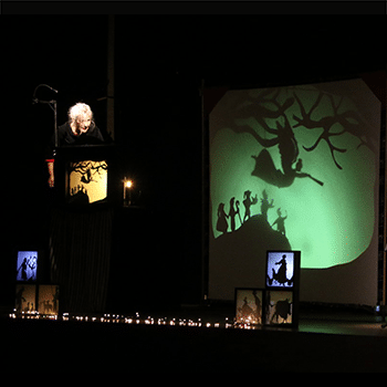 A l'ombra del pessebre
