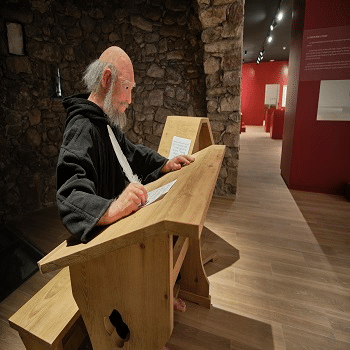 Visita comentada al nou Scriptorium de Ripoll