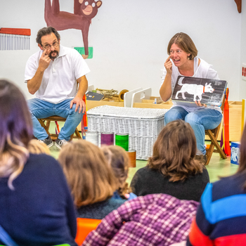 L'HORA DEL CONTE DE LA BIBLIOTECA: Sons de colors (0-3 anys) - Festival M'expliques un conte?