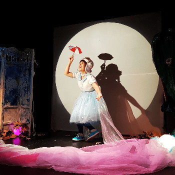 Temps de llum: espectacle de llenguatge musical