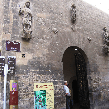 VISITA GUIADA CAMINO DE LA LUZ: LA LEYENDA DE SANTIAGO - CASTELLANO