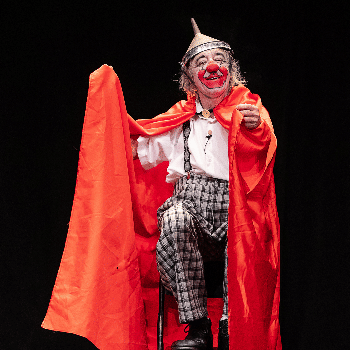 POLTRONA TROUPE a ELS GUIAMETS