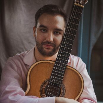 MARIO PINO, Quatre segles, una guitarra